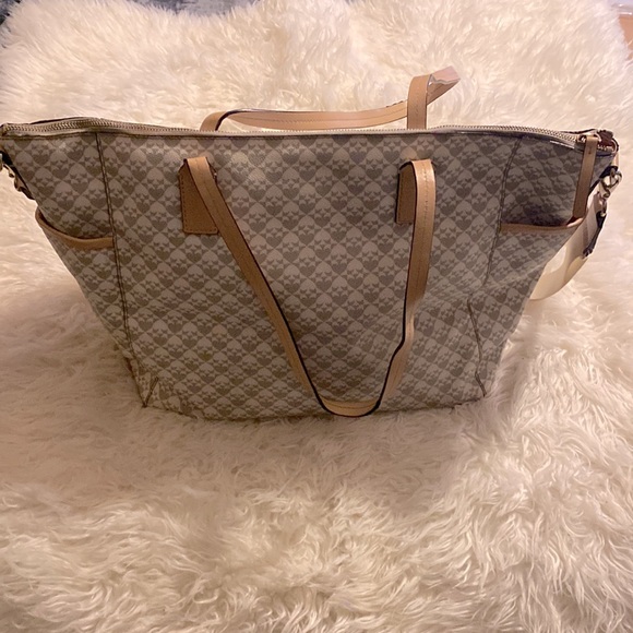 KATE SPADE EXTRA LARGE GRAY/ WHITE COATED CANVAS OVERNIGHT STYLE TOTE - Picture 2 of 9